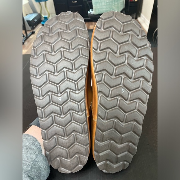 SOLD NIB Hunters Run Clogs size 9w - Picture 3 of 5